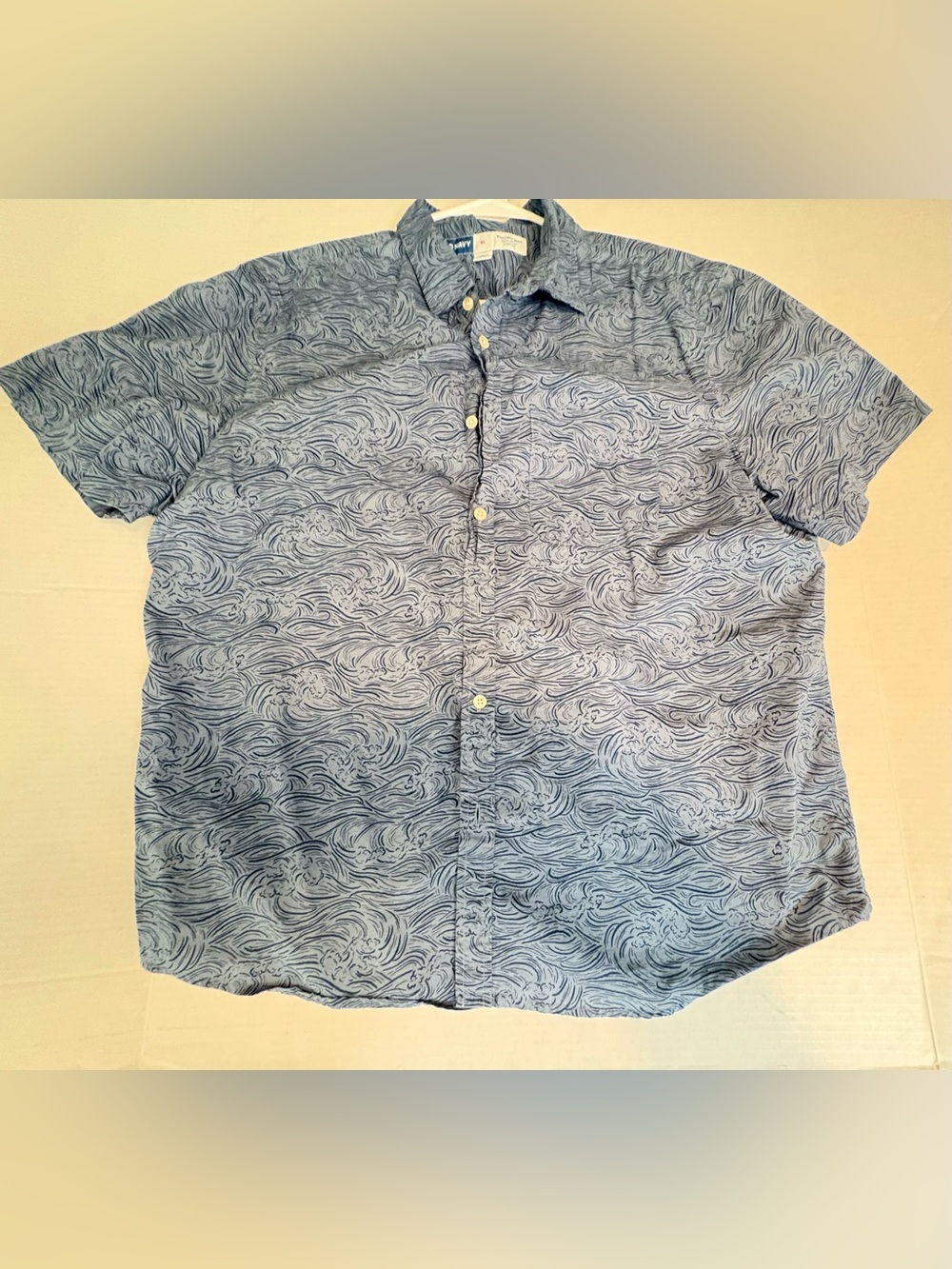 Old Navy Light Blue Wave-Pattern Short-Sleeve Button-Down Shirt